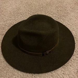 Pistil hat never worn